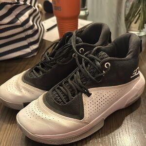 Under Armour Basketball Shows
